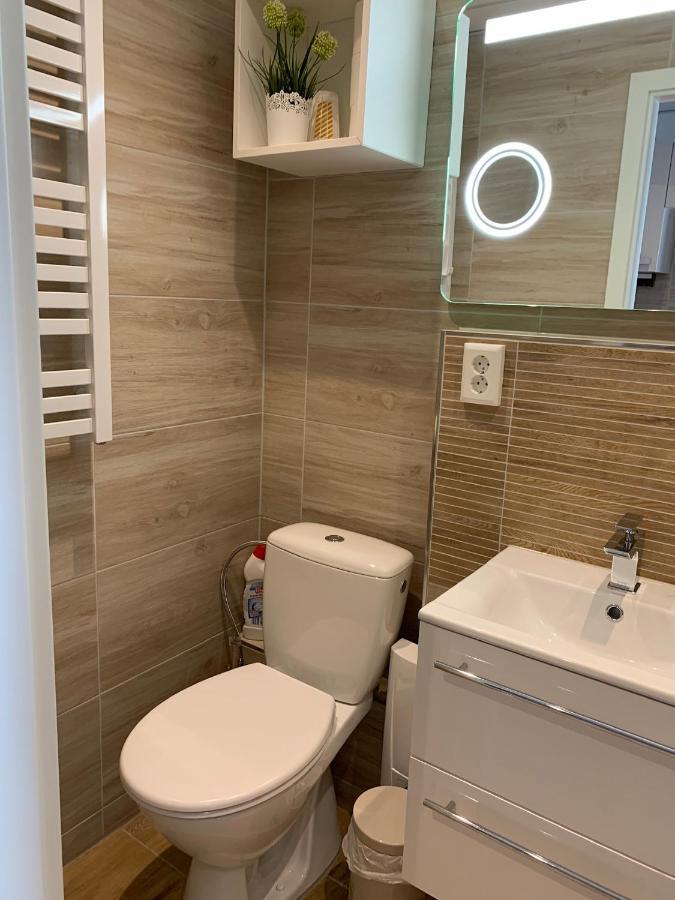 Kleine Moewe, Exklusives Ein Zimmer Apartment Mit Sauna Im Haus Wunstorf Exterior photo